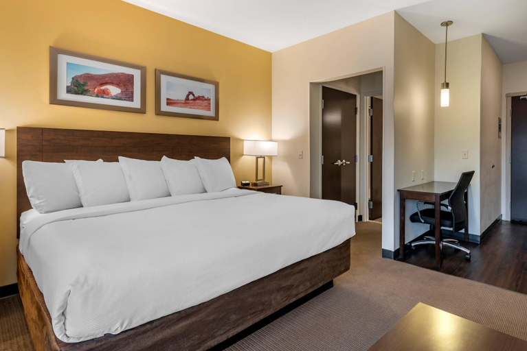 Bedroom 4, MainStay Suites Moab near Arches National Park, Grand