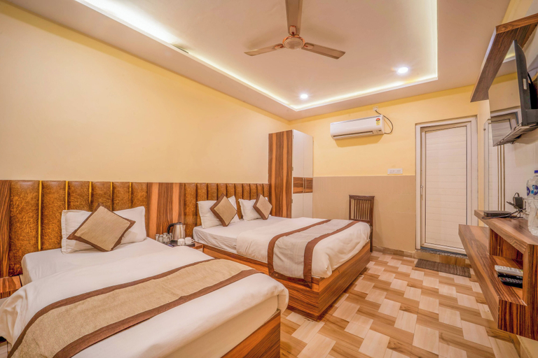 Bedroom 2, Hotel Augusto, Varanasi