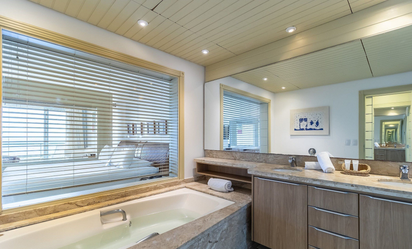 Bathroom, Flat Vista mar Dentro de Resort de Luxo Sto2206, Florianopolis