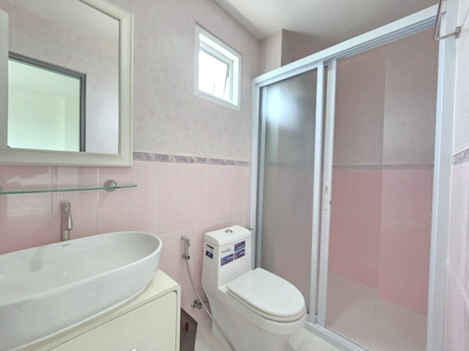 Bathroom 3, Memo Bangsaen, Muang Chon Buri