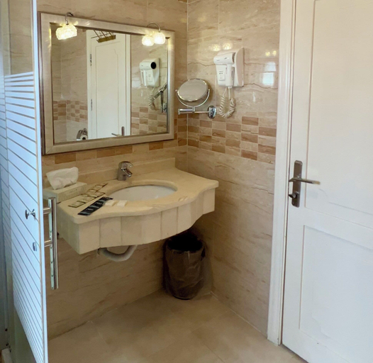 Bathroom 4, Mass Plaza Hotel, Aqaba