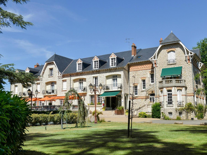 Exterior & Views 1, Logis Hotel Restaurant Le Parc, Loir-et-Cher