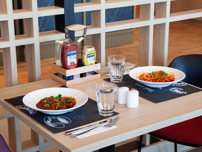 Food & Drinks 5, ibis Hotel Berlin Airport (recently opened), Berlin