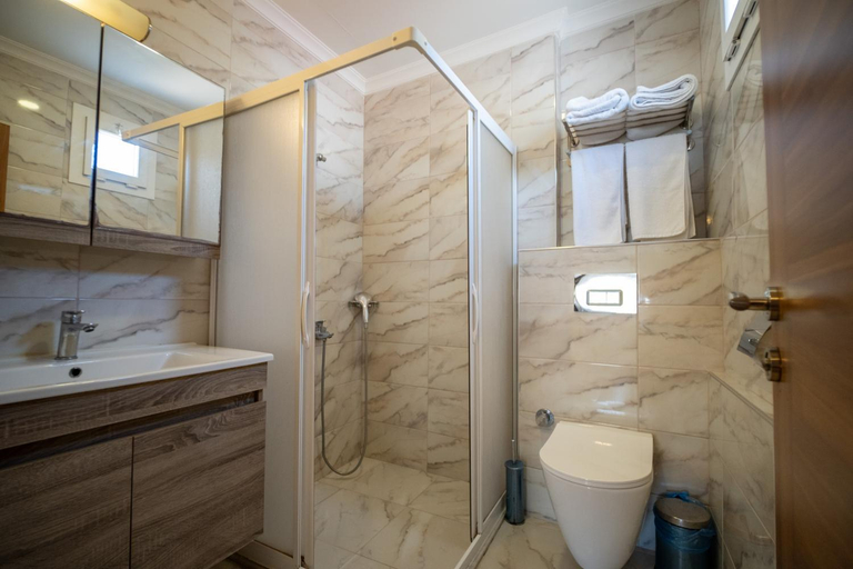 Others 5, Dinc Pansiyon, Bodrum