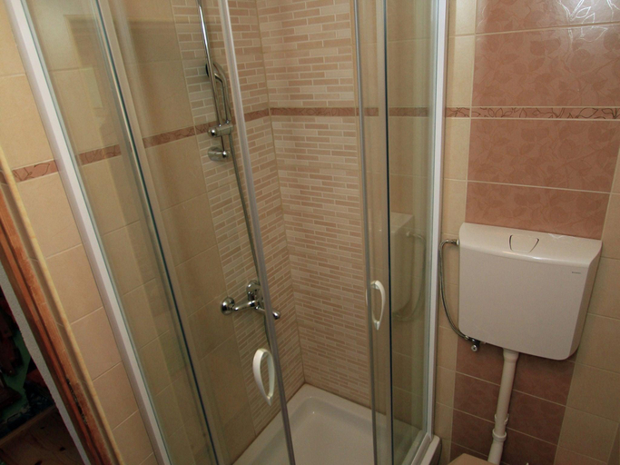 Bathroom 3, Holiday Home in Brod na Kupi by River Kupa, Skrad