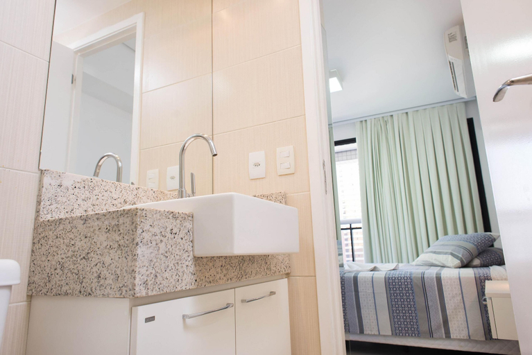 Bathroom 5, Landscape by SOLEMAR, Fortaleza