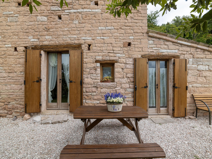 Others 4, Apartment in Furlo with Saltwater Pool, Pesaro E Urbino