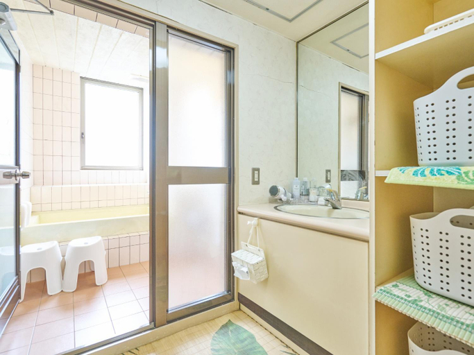 Bathroom 4, Hotel Fukui Castle, Fukui