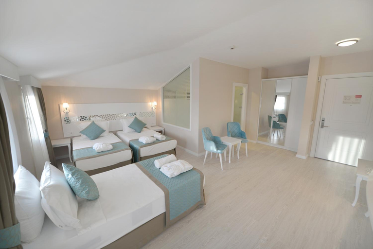 Bedroom 2, Adempira Termal & Spa Hotel, Akköy