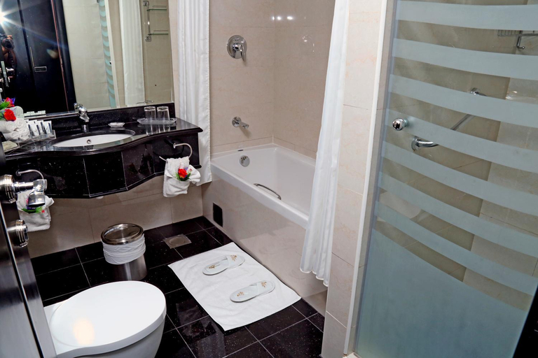 Bathroom 5, Royal Grand Suite Hotel, Sharjah City