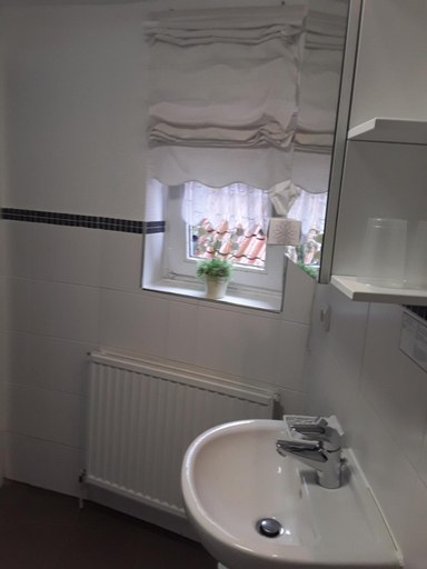 Bathroom 3, Gastehaus Oh-La-La, Steinburg
