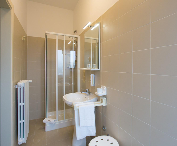 Bathroom 4, Villa Nazareth Fermo, Fermo