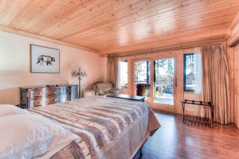 Bedroom 3, Crystal Shores Villa Lake Views & Hiking, Washoe