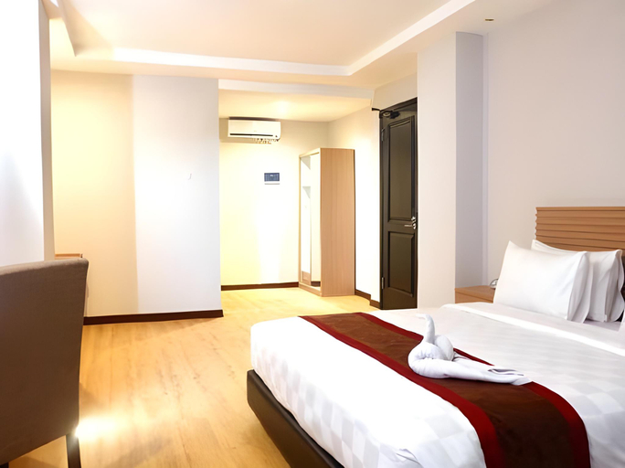 Bedroom 3, Syariah Radho Hotel Sengkaling, Malang