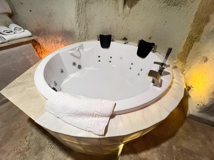 Bathroom 5, Atilla's Cave Hotel, Nevşehir