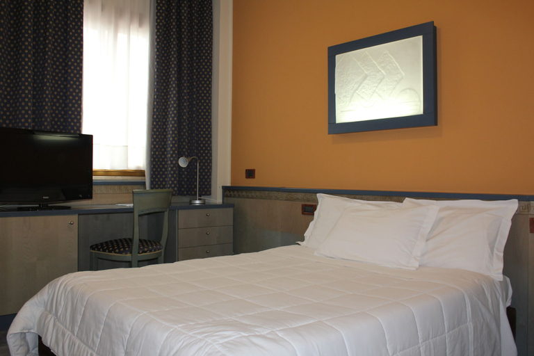 Bedroom 3, President Hotel Palermo, Palermo