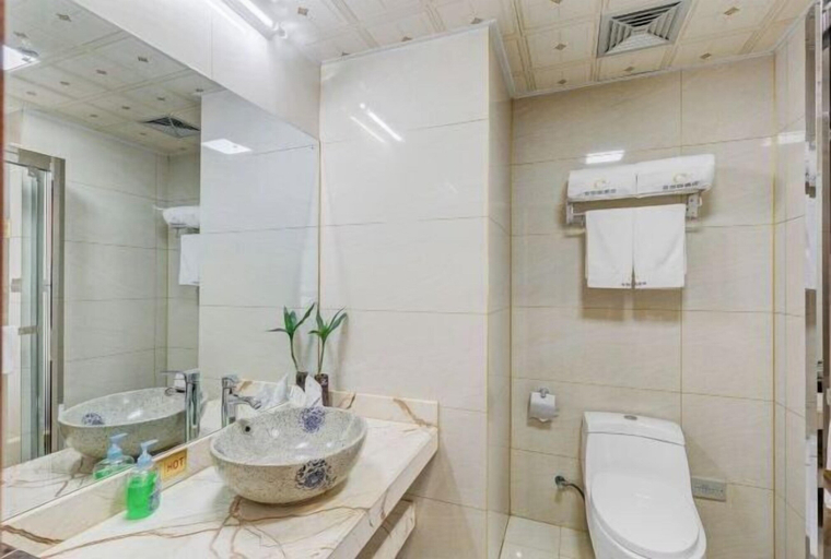 Bathroom 3, Gaoqing Shuangchuangyuan Hotel, Binzhou