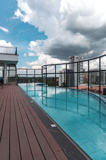 Sport & Beauty 5, Kingfisher Nest Hotel Suites-Westlands, Near Sarit Center, Westlands