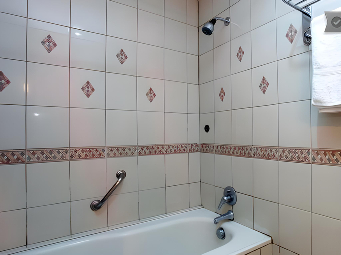 Bathroom 2, Baywatch Tower Malate Condominium, Manila City