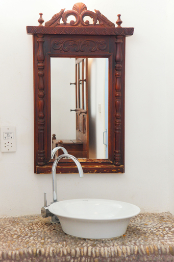 Bathroom 4, Cyprus Villages Hotel & Restaurant - Central Location - Bed & Breakfast - With Access To Pool And Stunning Views, Larnaca