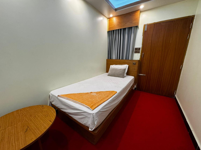 Others 2, Hotel Al-Hayat Abasik, Dhaka