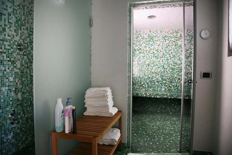 Steamroom, Il Sole Di Ranco, Varese