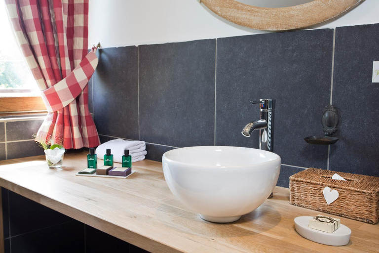 Bathroom 3, Auberge de la Source - Hotel & Spa, Calvados