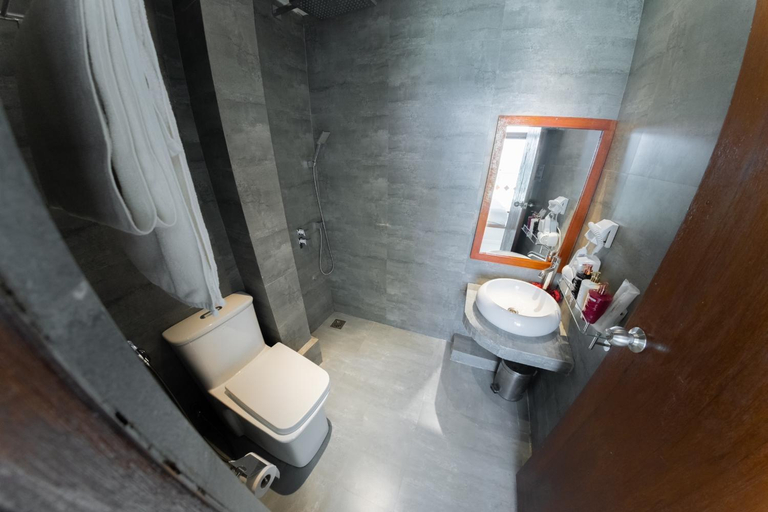 Bathroom, Heron Beach Hotel, Kaafu Atoll