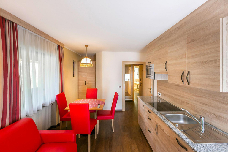 Others 5, Apartment in Val Gardena near Ski Slopes, Bolzano