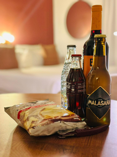 Food & Drinks 5, Aparthotel Tribunal, Madrid