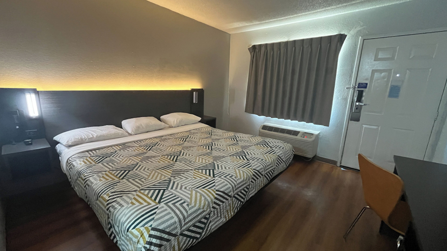 Bedroom 3, Motel 6 Modesto, Ca, Stanislaus
