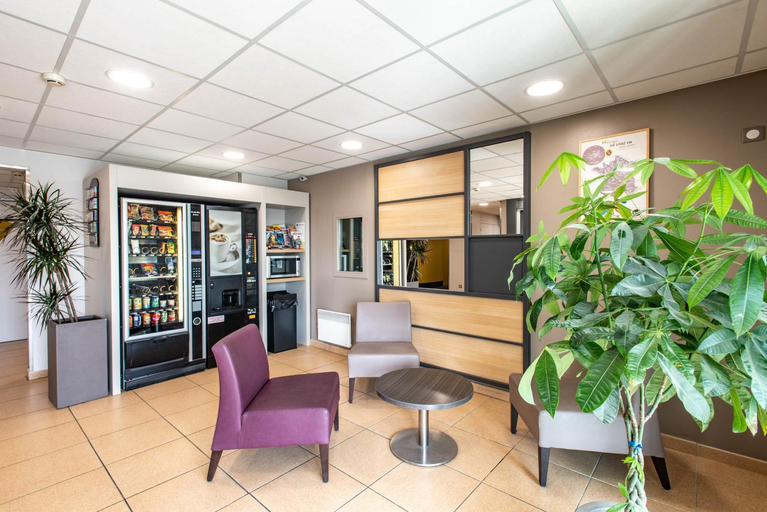 Public Area 2, B&B HOTEL Vannes Ouest Golfe du Morbihan, Morbihan