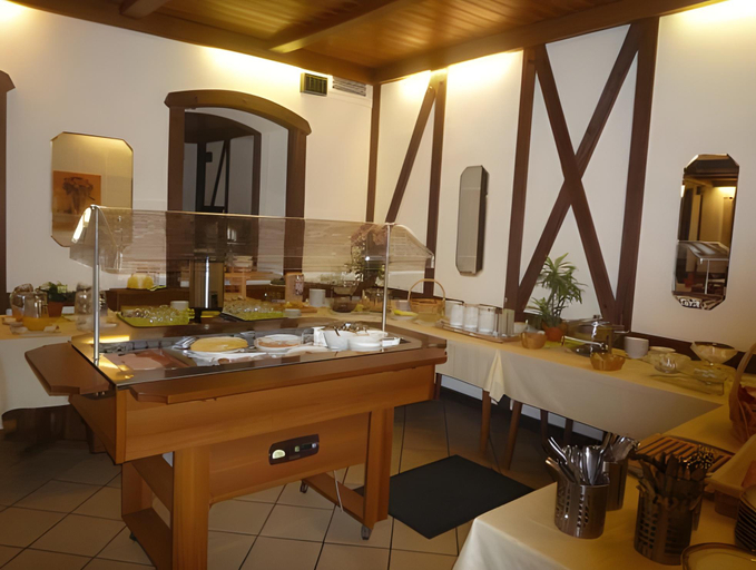 Others 4, Hotel Drei Kronen, Lichtenfels