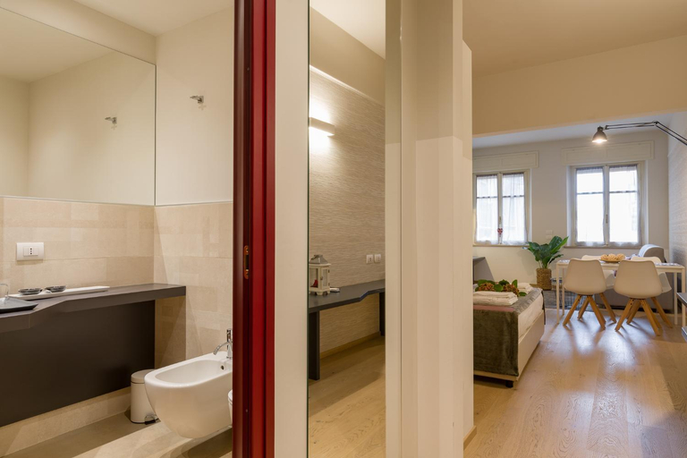 Bathroom 2, Velluto Blu Apartment & Suite, Verona