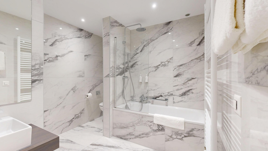 Bathroom 5, Grand Hôtel des Bains de Lavey, Saint-Maurice