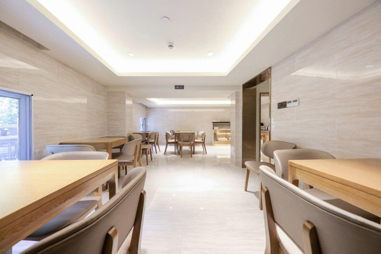 Food & Drinks 4, JI Hotel Shanghai The Bund Sichuan Zhong Road, Shanghai