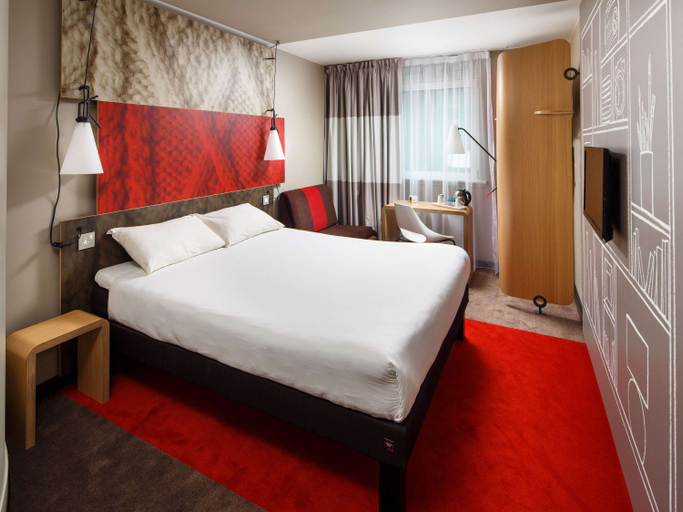Bedroom 3, ibis Glasgow City Centre - Sauchiehall Street, Glasgow