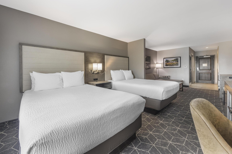 Bedroom 3, Best Western Plus Lawrenceburg, Lawrence