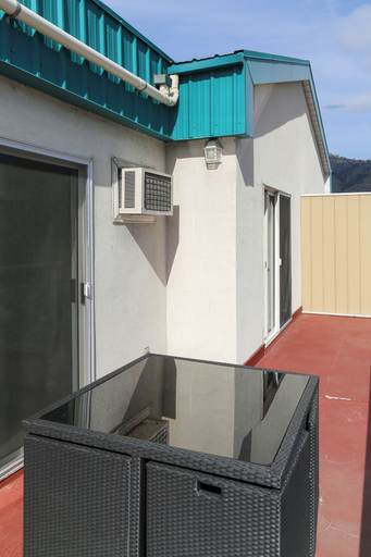 Exterior & Views 2, Richter Pass Beach Resort, Okanagan-Similkameen