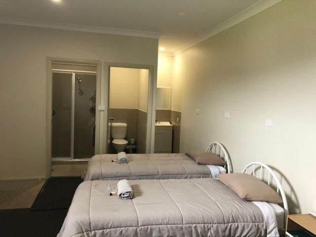 Bedroom 3, The Golden Dog Hotel, Clarence Valley Bal