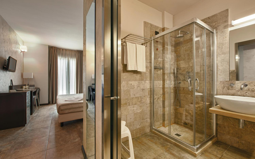 Bathroom 5, Basiliani - CDSHotels, Lecce