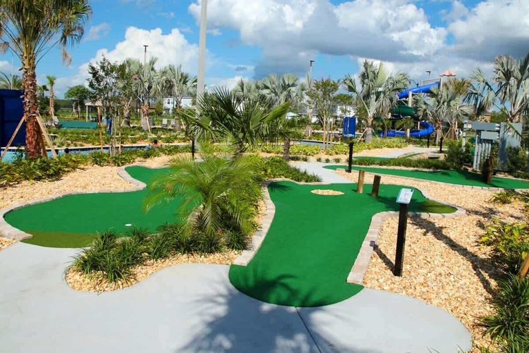 Room 4, Lake View Resort Condo w Lazy River Near Disney, Osceola