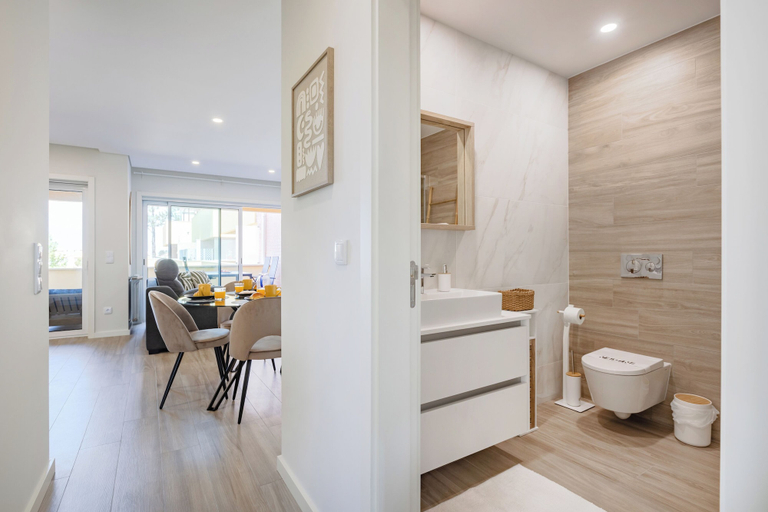 Bathroom 3, The Pine Flat with Pool at Furadouro, Ovar