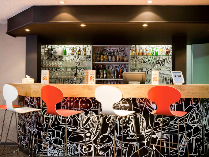 Food & Drinks 4, ibis Provins, Seine-et-Marne
