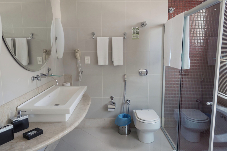 Bathroom 5, Ibituruna Center Hotel, Governador Valadares