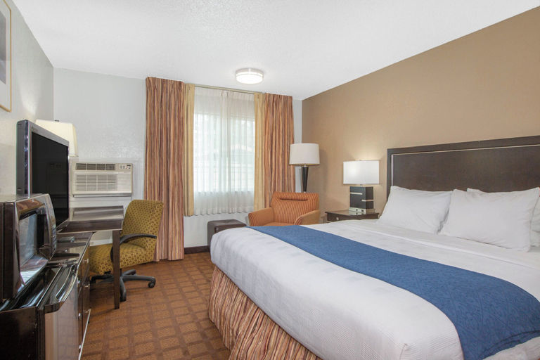 Bedroom 4, Umpqua Valley Hotel, Douglas