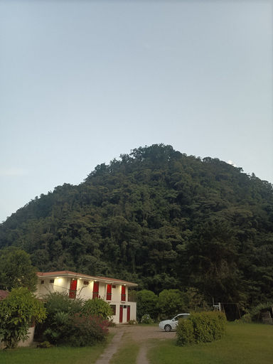 Front of property, Hotel Campestre El Edén, Pensilvania