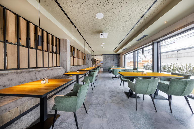 Food & Drinks 5, PEOPLE'S Hotel, Zell am See