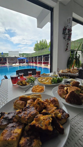 Food & Drinks 4, buseyine otel, Marmara