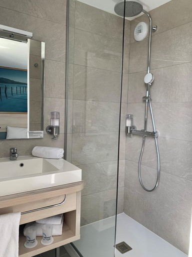 Bathroom 4, The Originals City, Hôtel Le Puech, Aude